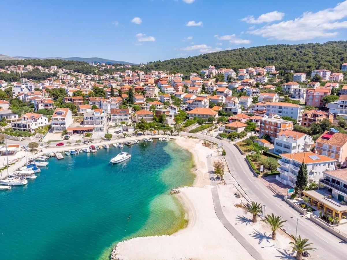 Apartments Doria - 20M From Beach Trogir Exterior photo